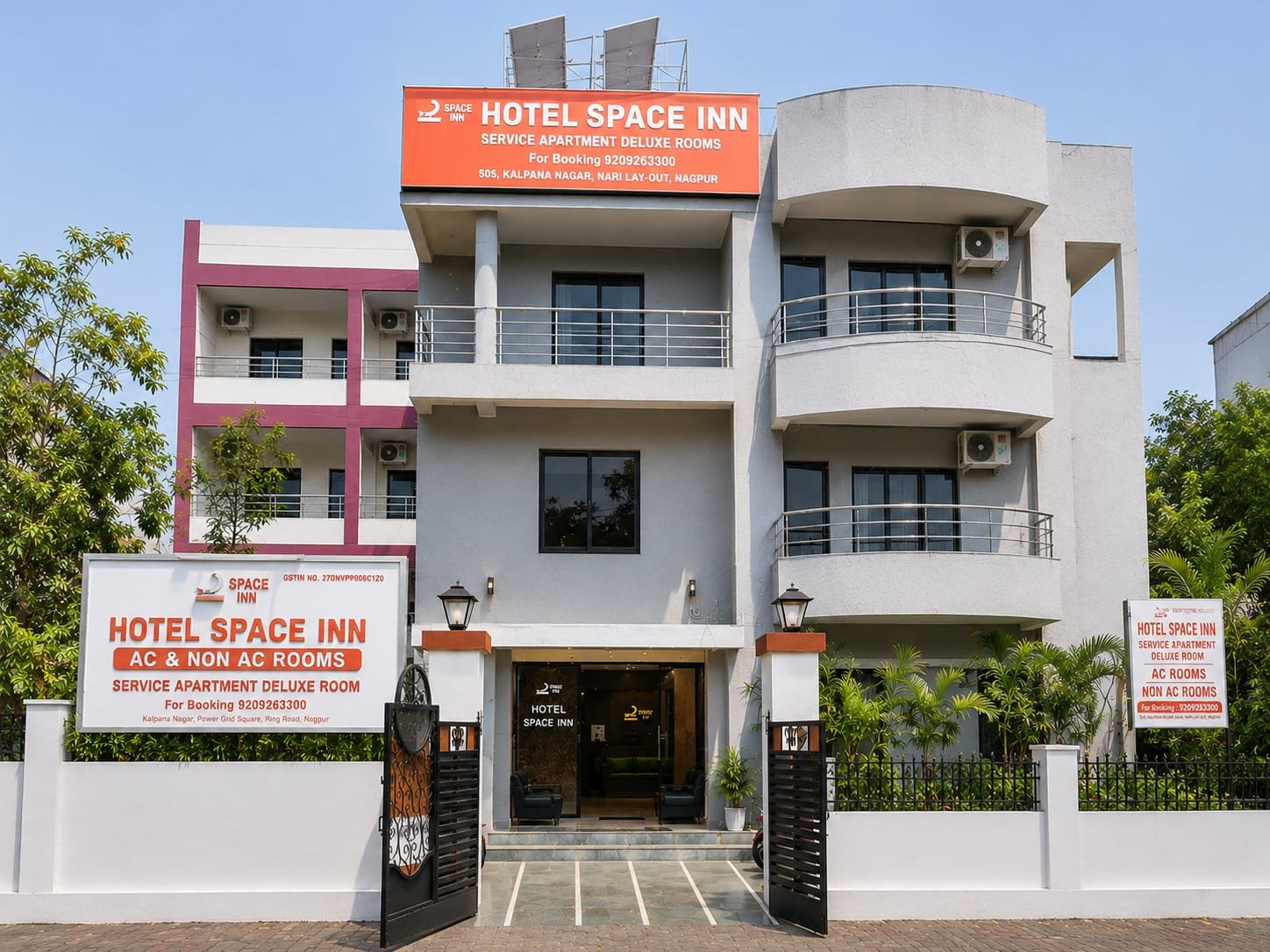 Exterior of Hotel Space Inn in Nagpur